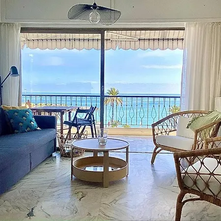 شقة Le Garavan-vue Mer-plage-clim-terrasse مينتون