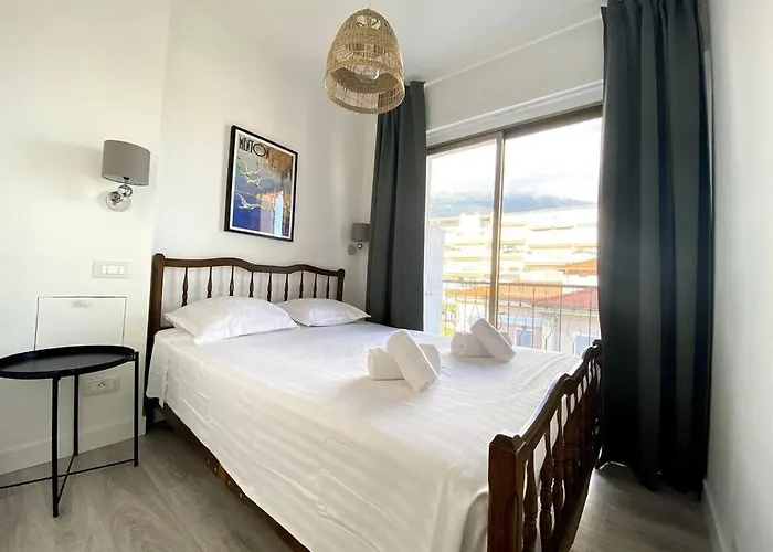 Le Garavan-vue Mer-plage-clim-terrasse *